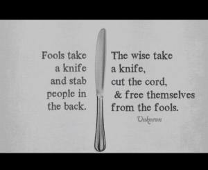 knife cut the cord